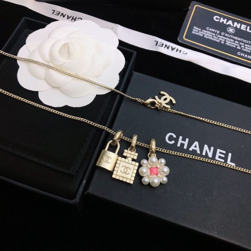 Chanel Necklaces